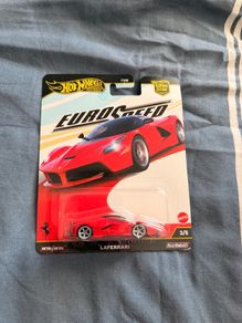 hot wheels Ferrari Laferrari