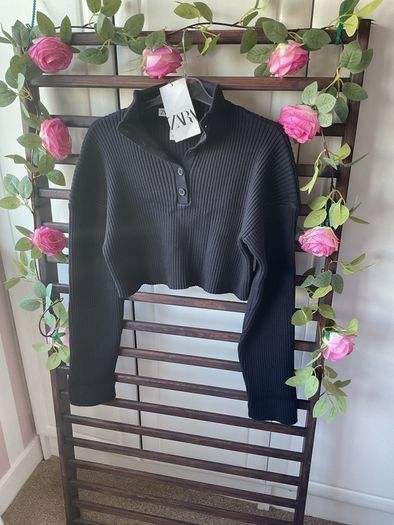 jumper Bnwt Zara navy cropped jumper with button neckline size small