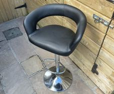 Black Faux Leather Adjustable Salon Chair