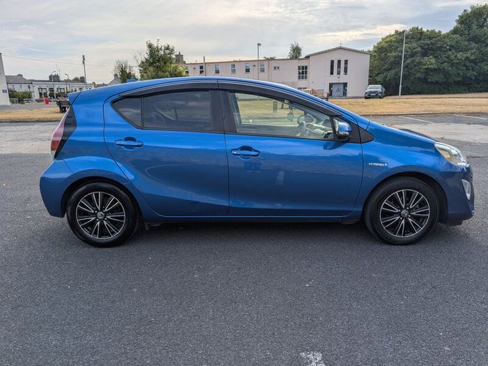 Toyota Aqua 2016