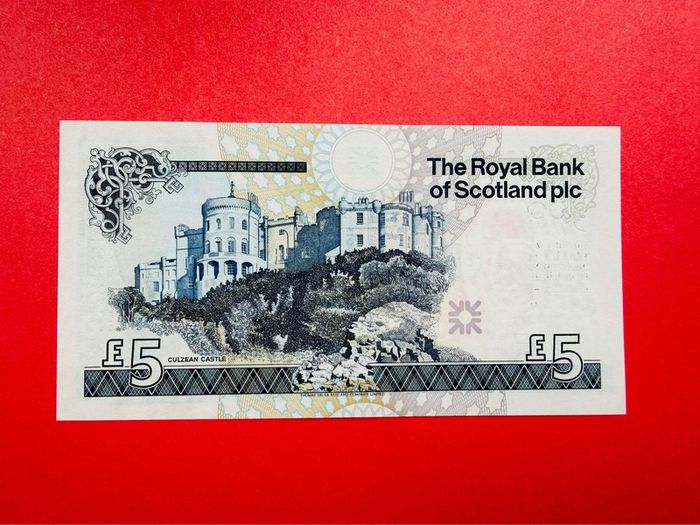 Scotland  5. Pounds   2005  Commemorative Issue  Royal College Of Surgeons( Uncirculated )