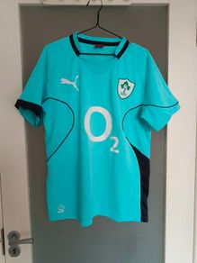 Vintage Puma 2010/11 Ireland Rugby away jersey