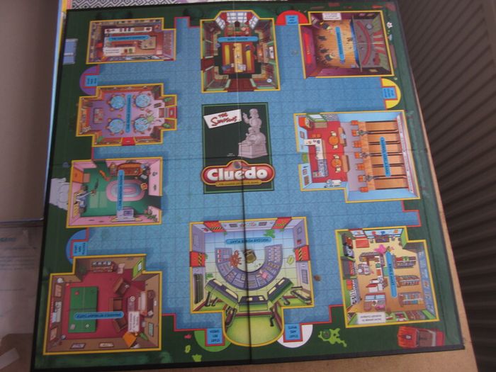 The Simpsons Cluedo Board Game 2001
