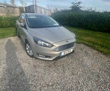 Ford focus saloon