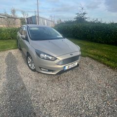Ford focus saloon
