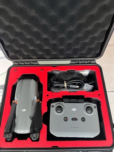 DJI air 3 only a few hours flight time
