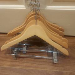 Wooden hangers (kids)