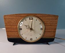 Vintage SMITHS 1960s Clock