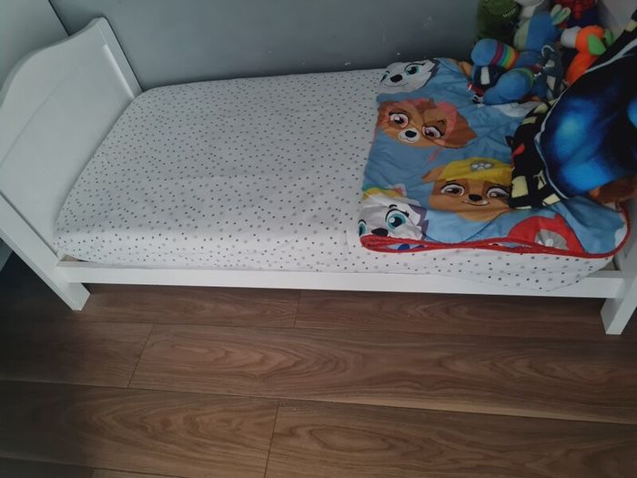 cot bed