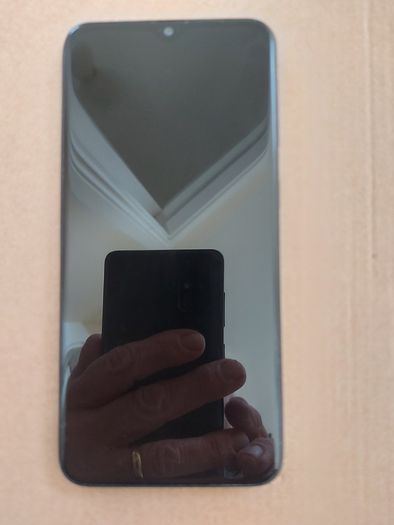 Samsung Galaxy A20e, Model SM-A202F, not powering on, for parts or repair, excellent cosmetic condition