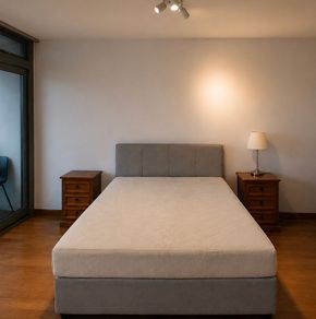 Double bed (mattress + bed frame)