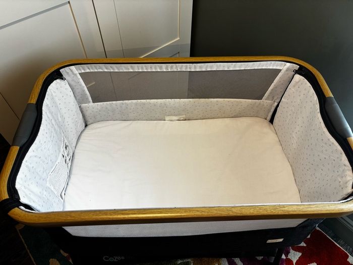 Tutti Bambini CoZee Lite Bedside Crib