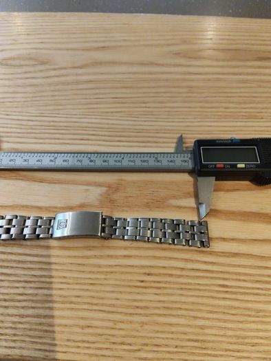 Omega 1119/143 . 18mm Bracelet
