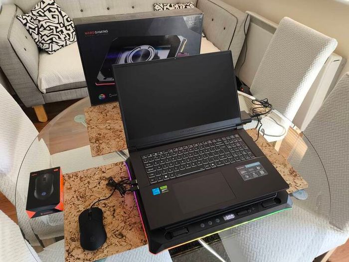 Gaming Laptop Clevo Erazer i5 12450H 8/12 RTX4050 6GB 75W 16GB DDR4 3200Mhz 512GB Nvme Pcie 4.0 17.3" FHD 144hz Ips 300nits Win11 RGB Cooler Mouse