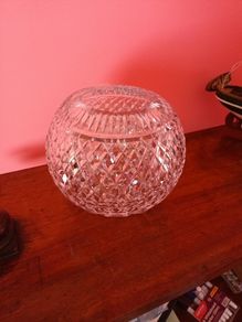 Beautiful CAVAN Crystal Rose Bowl