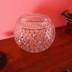 Beautiful CAVAN Crystal Rose Bowl