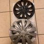 Set of 4 hubcaps in excellent condition Image 2