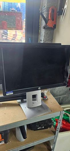 HP computer monitor