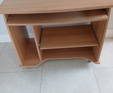 Computer desk