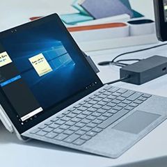Microsoft Surface Pro 6 Intel i7-8650U 8GB RAM 256GB SSD Win 11 Pro Tablet