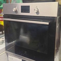 Oven and hob