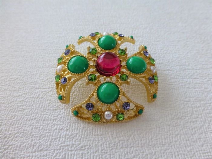 Vintage Style Maltese Cross Pearl Crystal Gold Brooch