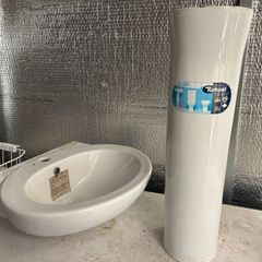 Sink & Pedestal