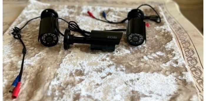 ZOSI HD Security Camera Set Like New