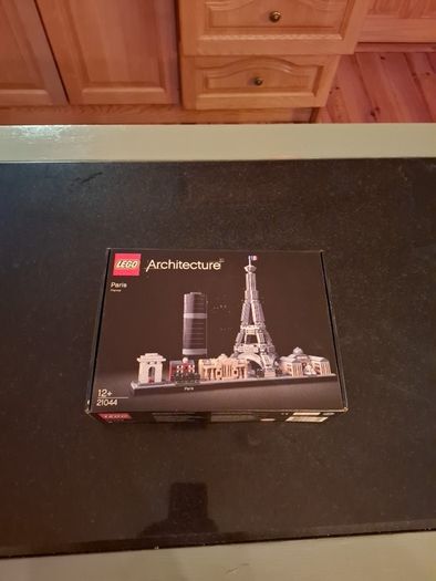Lego Architecture Paris Skyline 21044