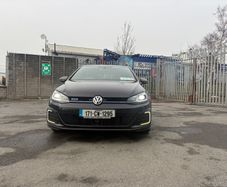 2017 Volkswagen Golf GTE