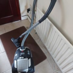 HOOVER Enigma Vacuum Cleaner Model No. TE70, Great suction and in excellent condition