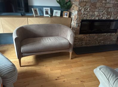 knightsbridge couch