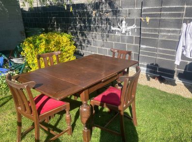 vintage table and chairs