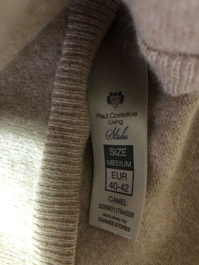 Ladies stunning cashmere jumper size M