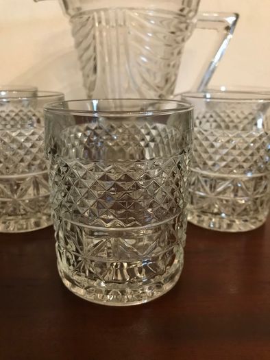 Vintage Jug and 5 glasses