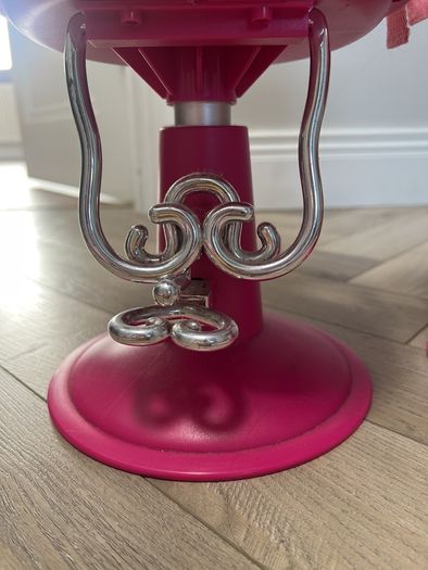 toy chair