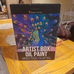 Oil Paint Set, Like-New Condition