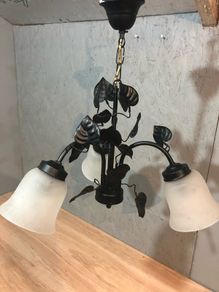 3 Shade Ceiling Centrepiece