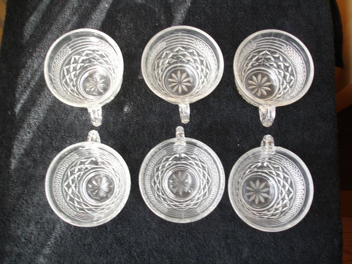 6 Vintage Pressed Glass  Wexford Punch Cups by Anchor Glass Co. USA.