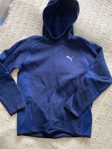 Puma hoodie like new size 11-12 years old