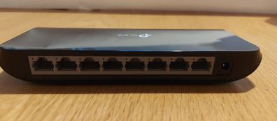 TP Link 8 Port 10/100/1000 Switch