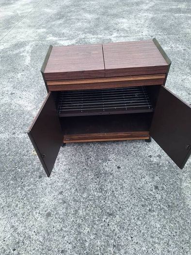Hostess trolley teasmaid
