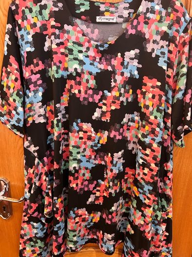 Magna 2 pocket tunic size 24/26