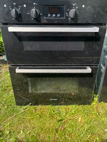 Indesit oven