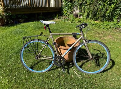 Old single speed, lights and lock included
