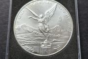 2010 Mexico Libertad 1 Oz .999 Silver Unc Coin