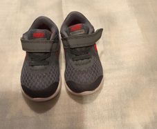 Nike Trainers, size EU-21, UK-4,5
