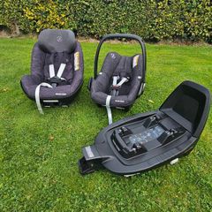Pearl and Pebble Pro Car Seats and Base