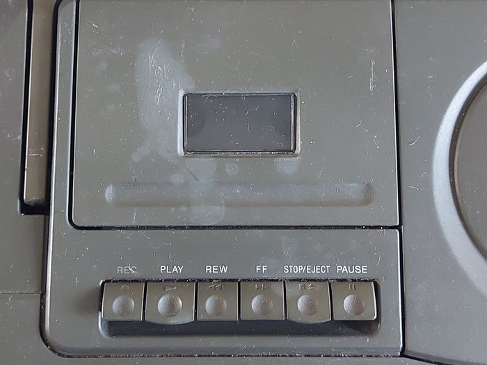 SONY CD Radio Cassette-Corder, Model No. CFD-V24, All working fine and in very good condition for its age