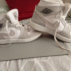 Nike Air Jordan 1